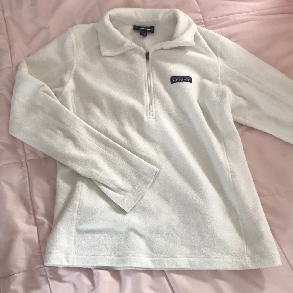 White Patagonia half zip